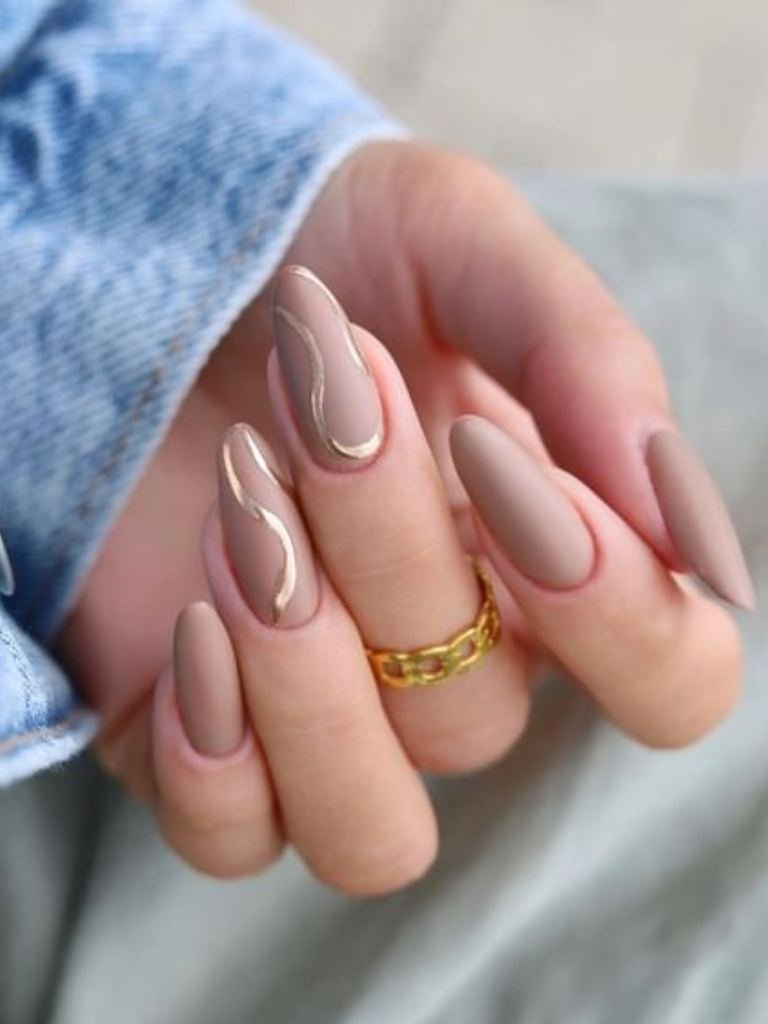 beige nails